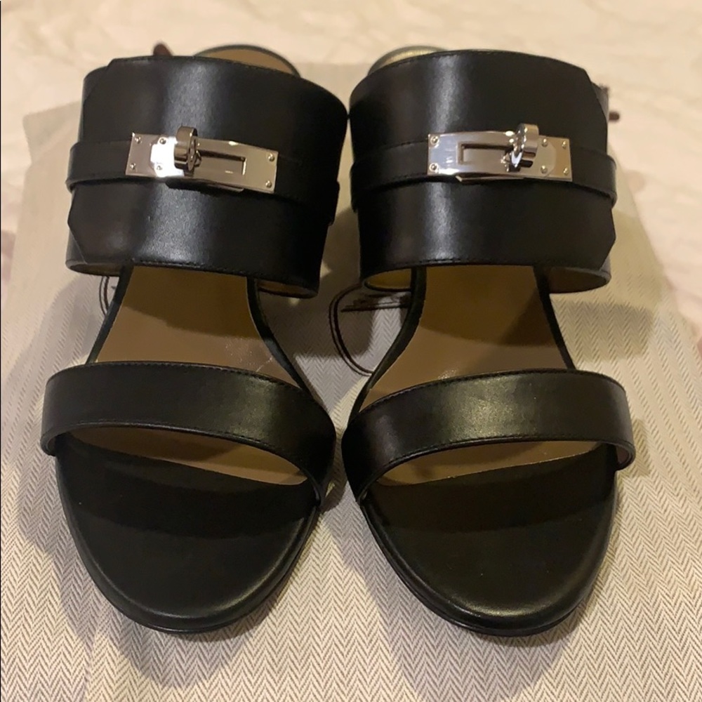 NIB Authentic Hermes Ovation Sandal Black 38